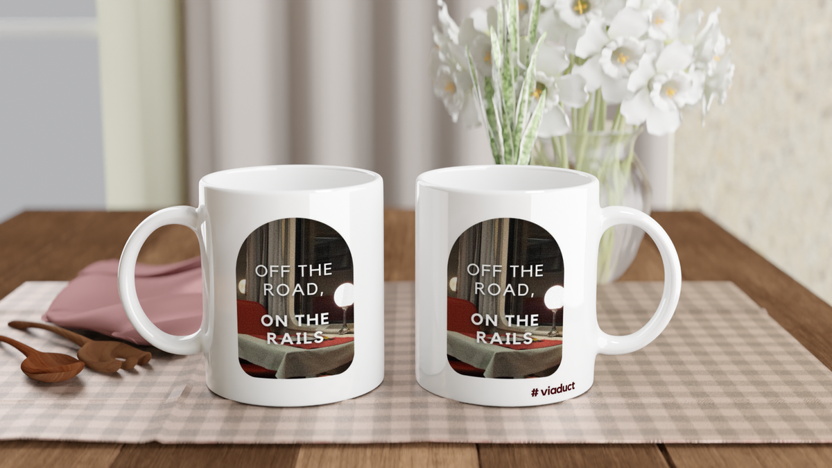 Off the Road, on the Rails Tasse